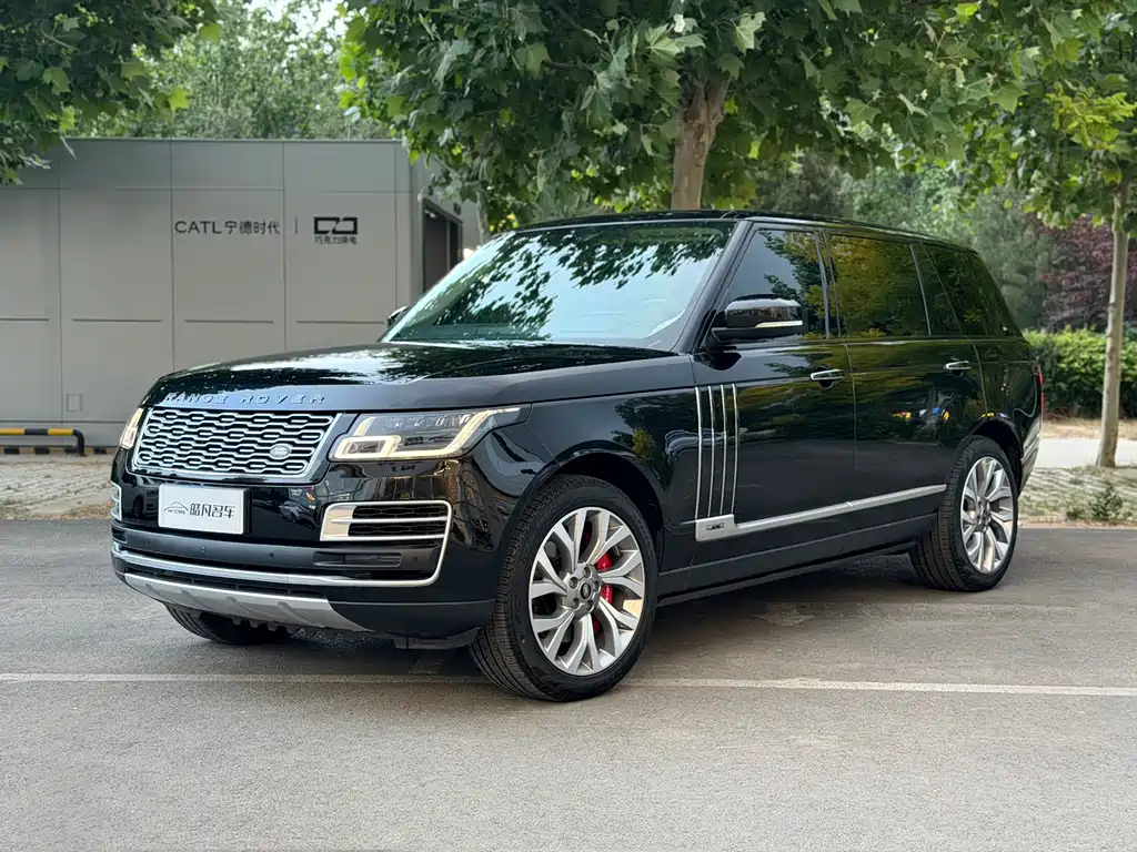 Land Rover Range Rover 2021 — фото 1
