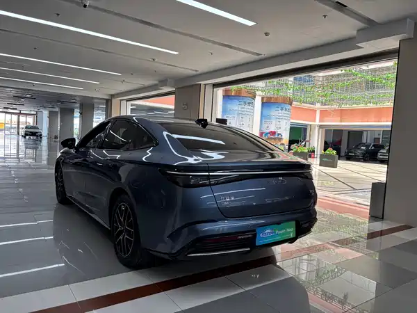 BYD Seal 07 DM-i 2025