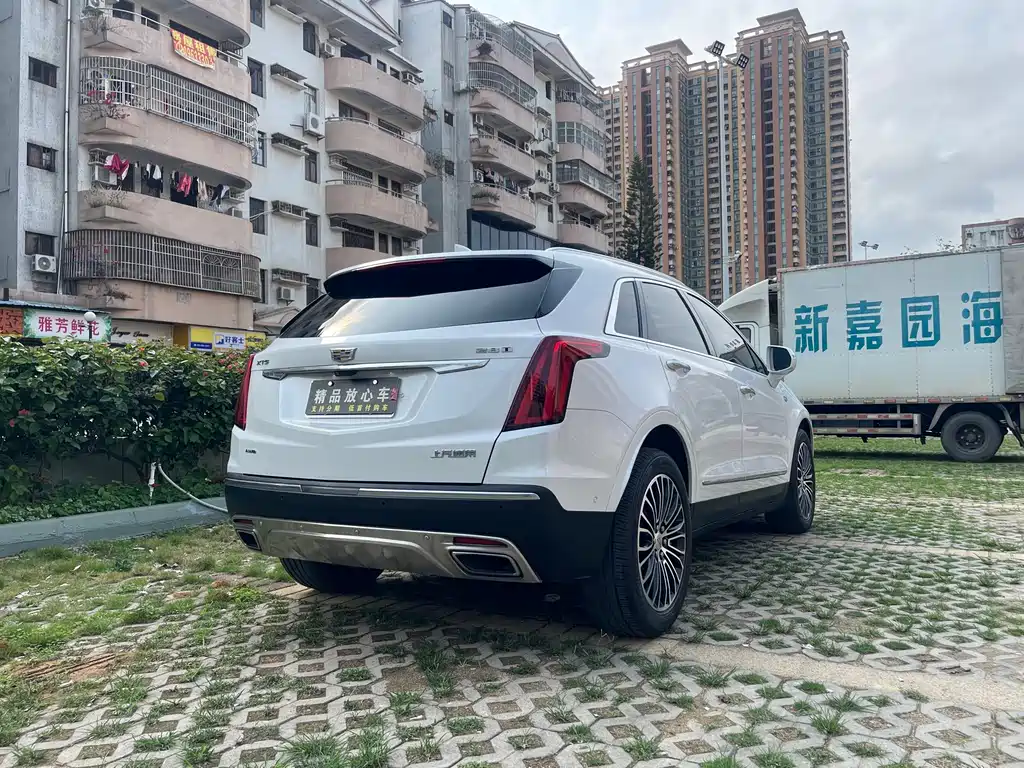 Cadillac XT5 2020 — фото 6