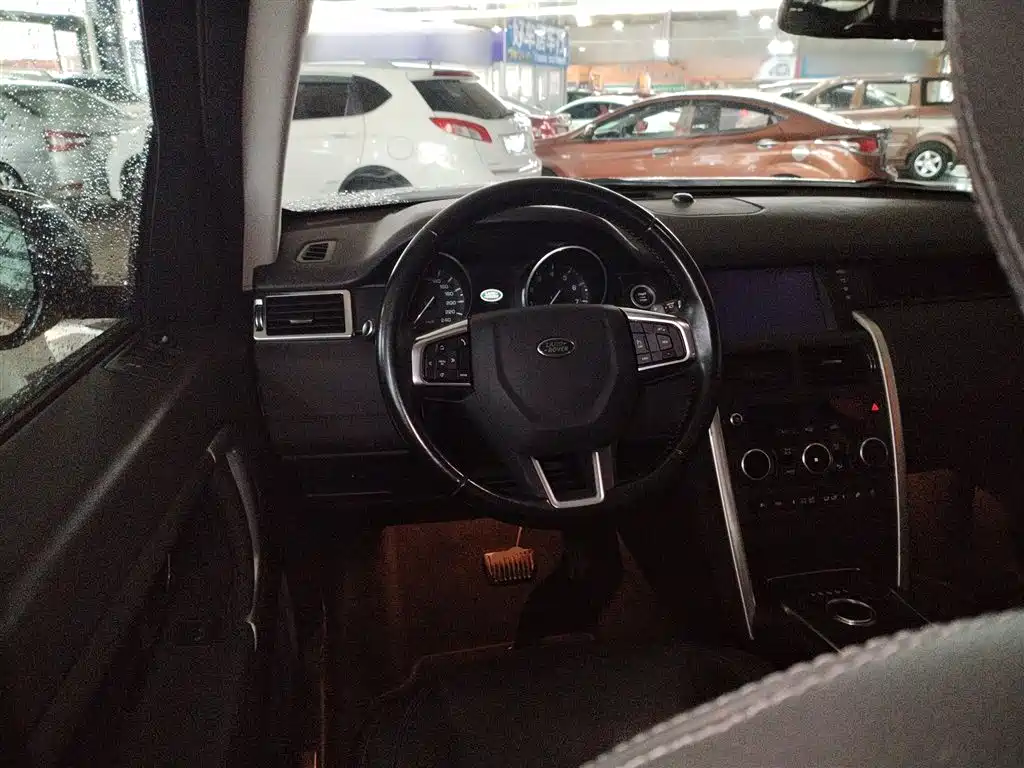Land Rover Discovery Sport 2016 — фото 11