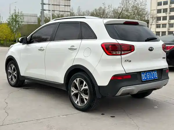 Kia KX3 2015