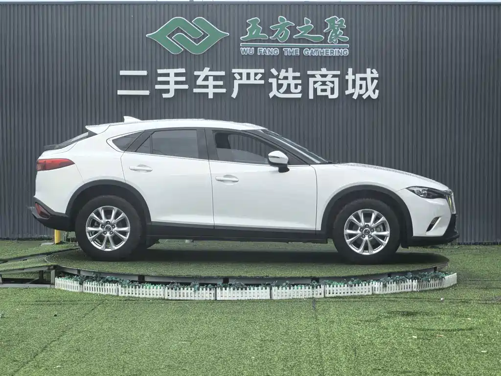 Mazda CX-4 2016 — фото 4
