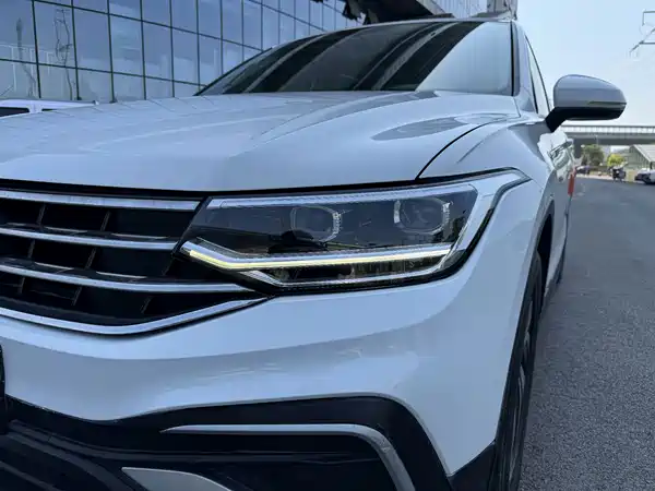 Volkswagen Tiguan L 2022