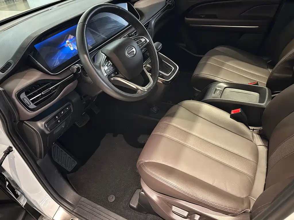 GAC Trumpchi M6 2020 — фото 11