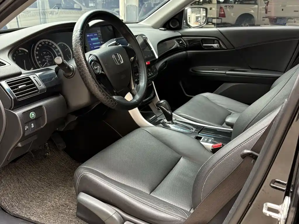 Honda Accord 2017 — фото 4