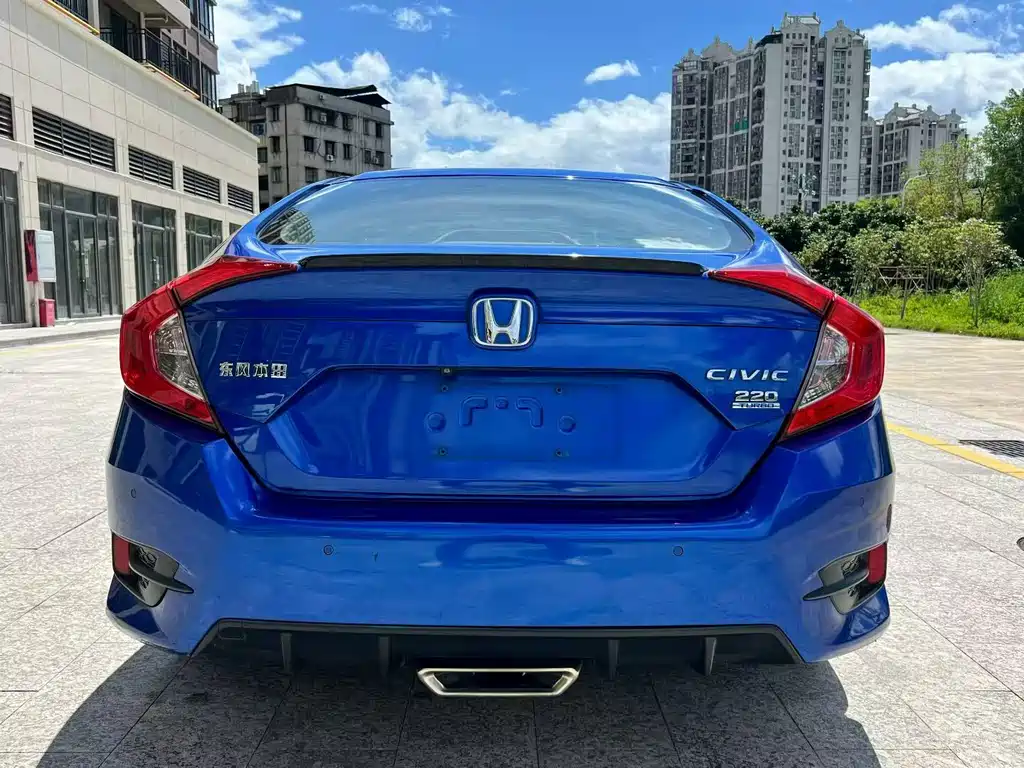 Honda Civic 2019 — фото 8