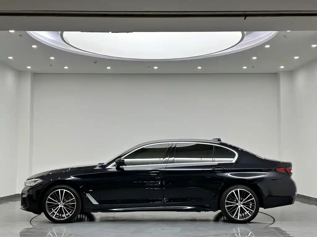 BMW 5 Series 2022