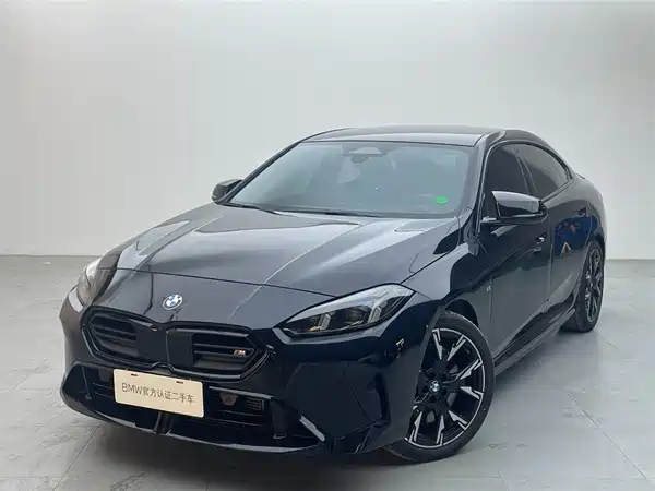 BMW M235L 2025