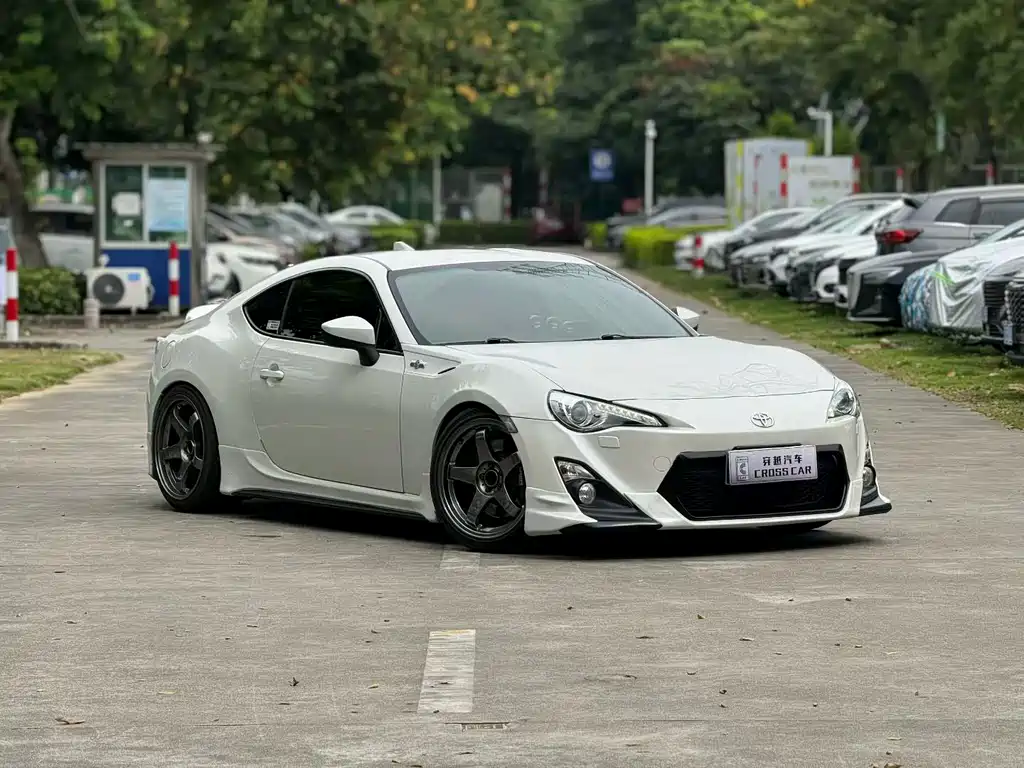 Toyota 86 2015 — фото 3