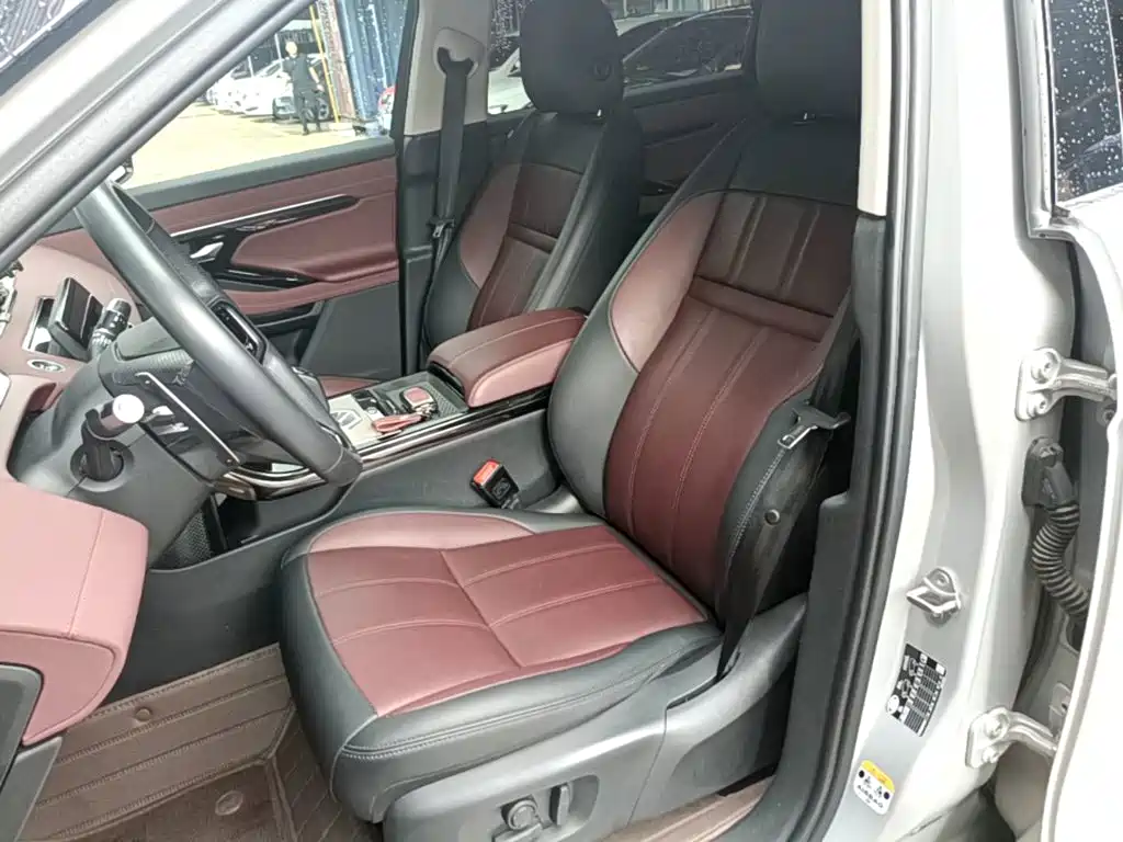 Land Rover Range Rover Evoque 2023 — фото 15