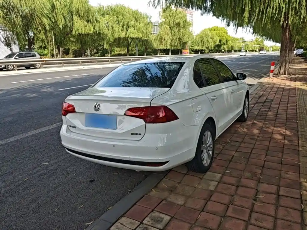 Volkswagen Bora 2021