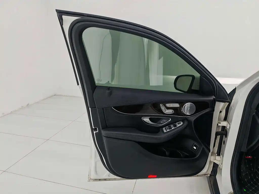 Mercedes-Benz GLC 2016