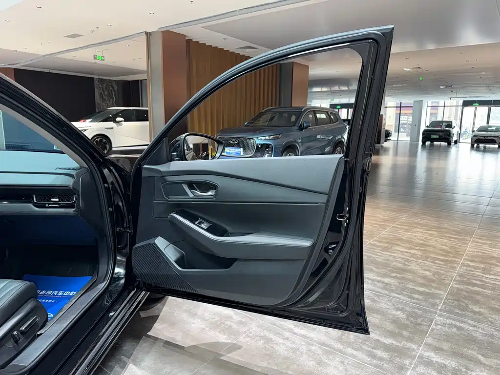 Honda Inspire 2025 — фото 21