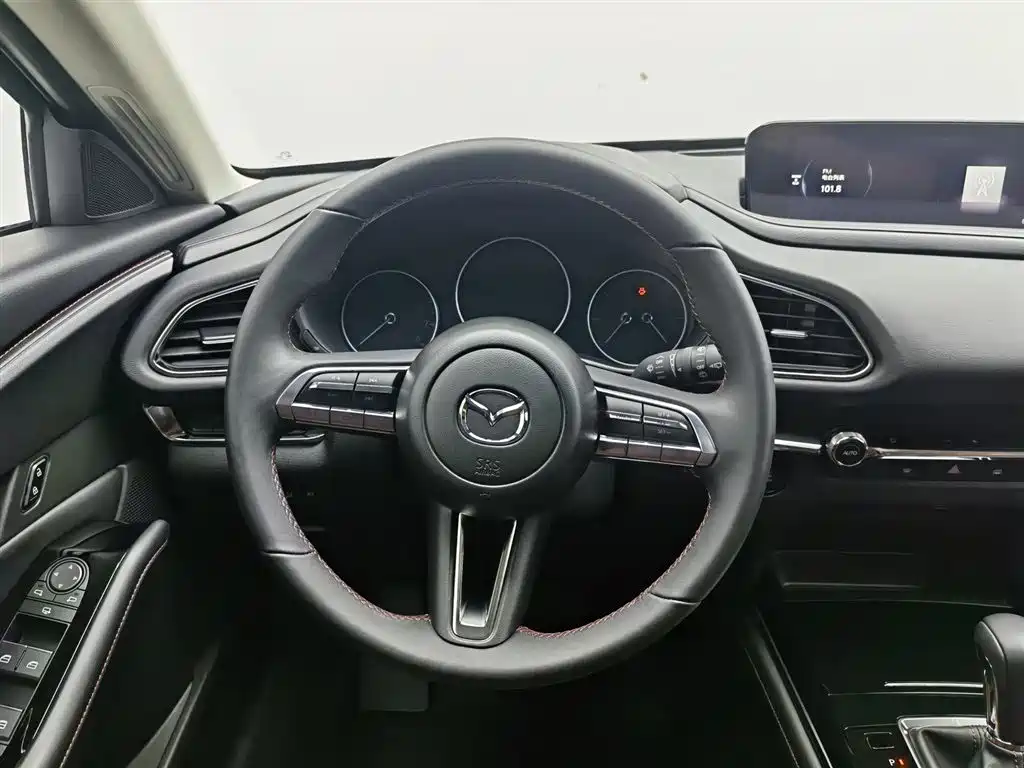 Mazda CX-30 2024 — фото 11
