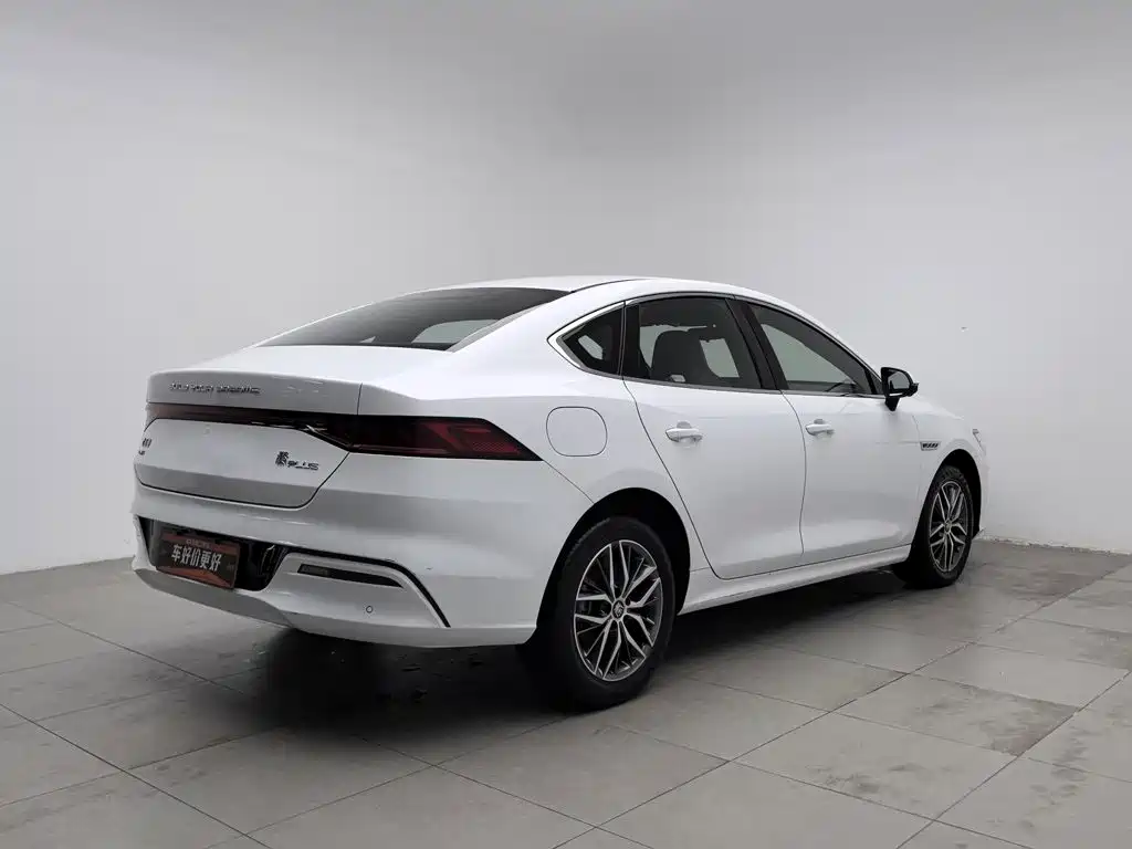 BYD Qin PLUS 2023 — фото 2