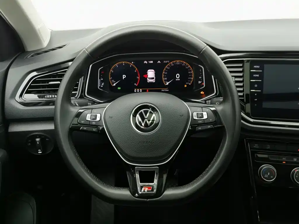 Volkswagen T-Roc 2021 — фото 11