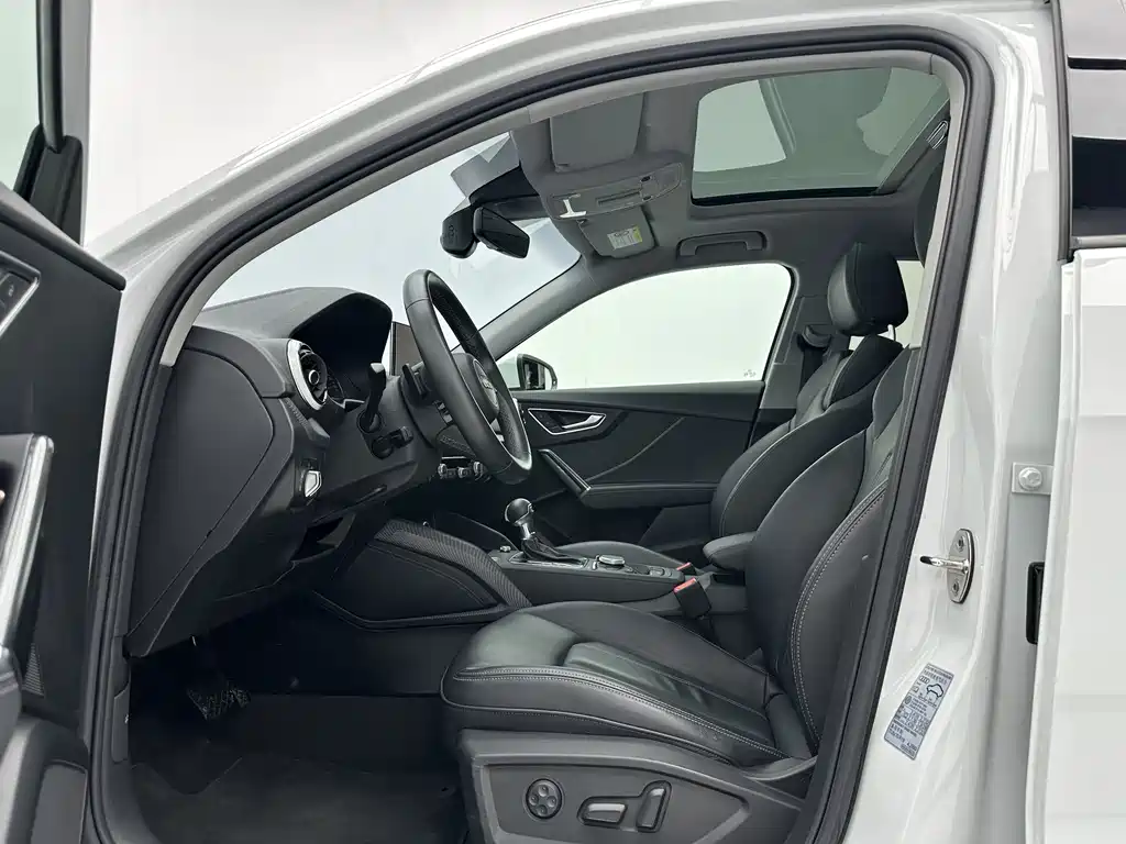 Audi Q2L 2022
