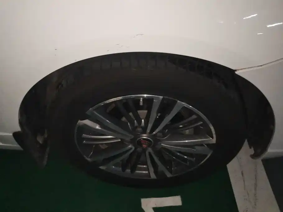 Roewe i5 2019