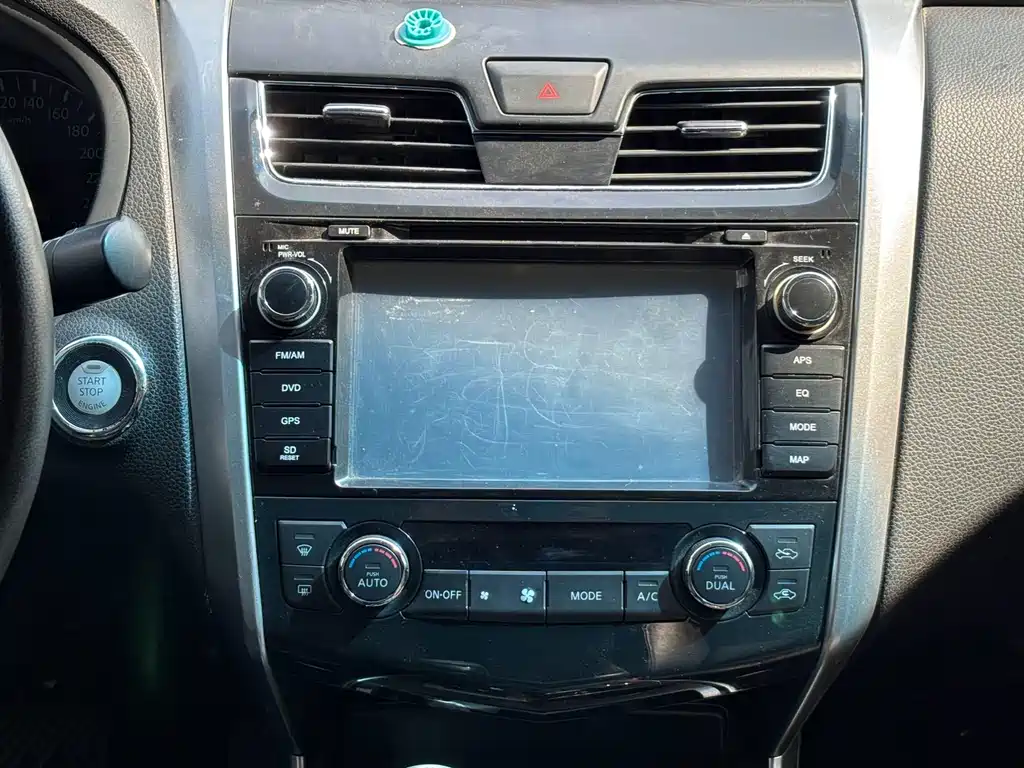 Nissan Teana 2015 — фото 9