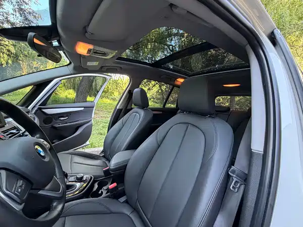 BMW 2 Series Wagon 2019