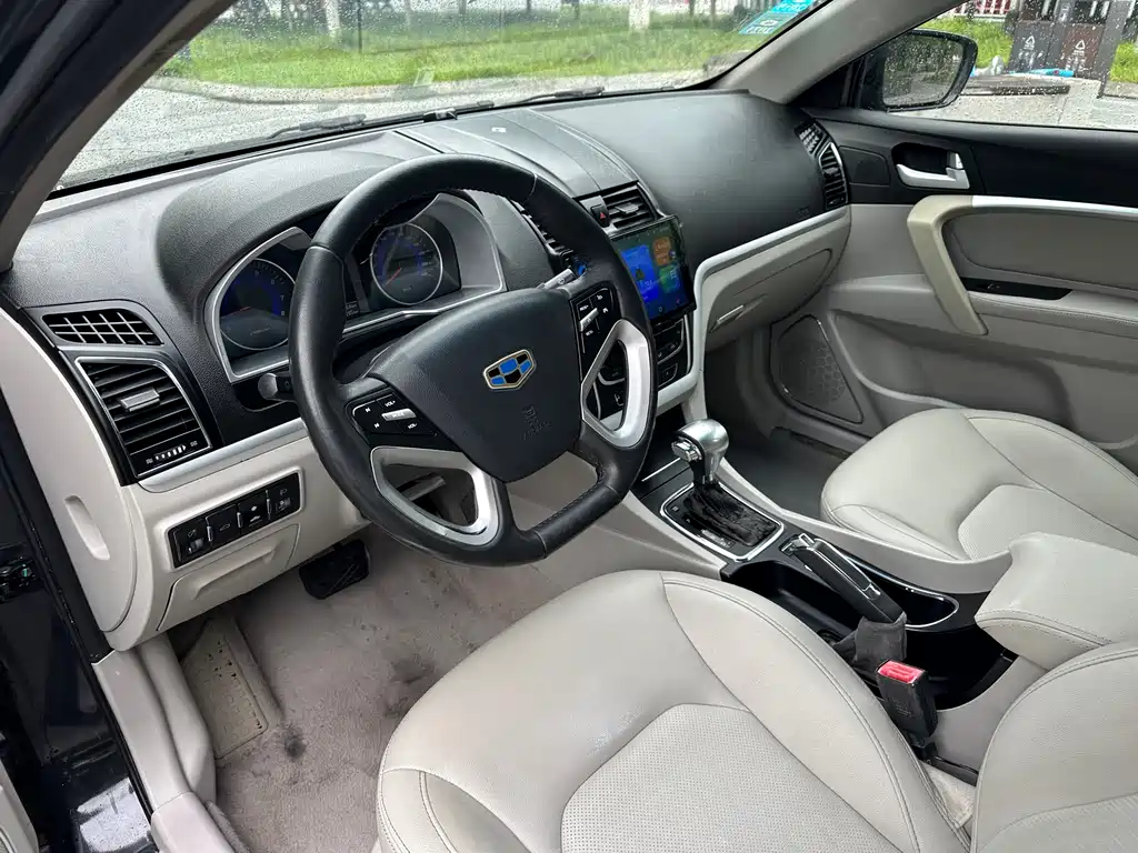 Geely Emgrand 2015 — фото 14