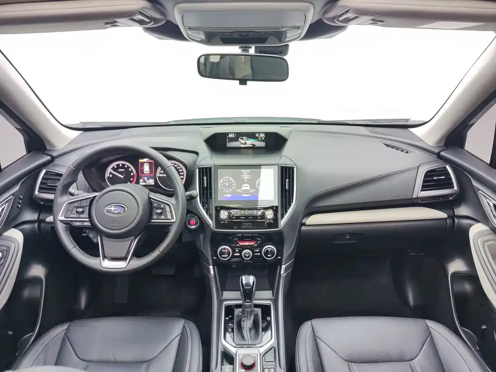 Subaru Forester 2022 — фото 13