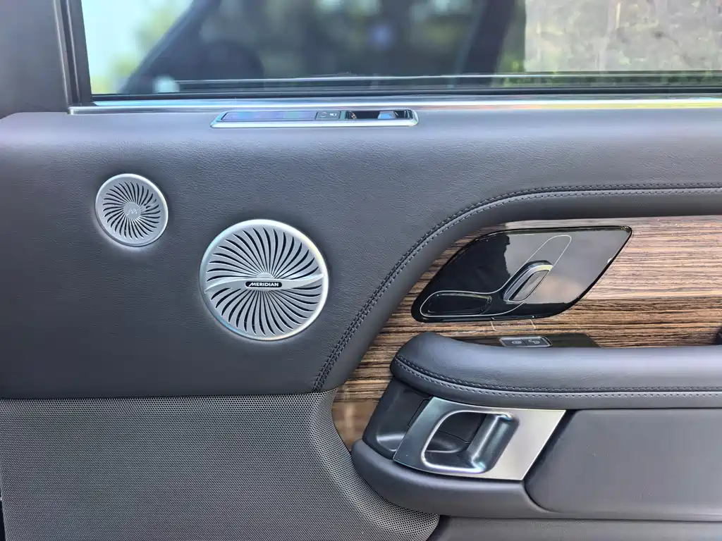 Land Rover Range Rover 2019 — фото 17