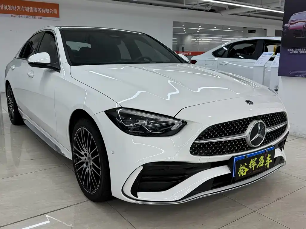 Mercedes-Benz C-Class 2022