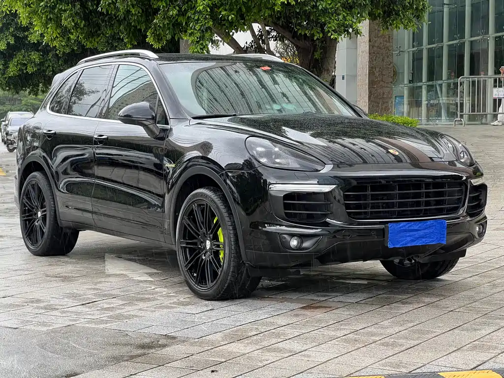 Porsche Cayenne Hybrid 2016 — фото 3