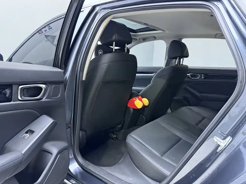 Honda Civic 2023 — фото 10