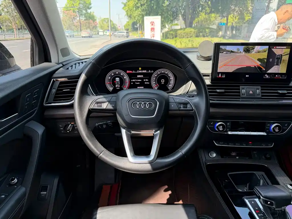 Audi Q5L 2022 — фото 14