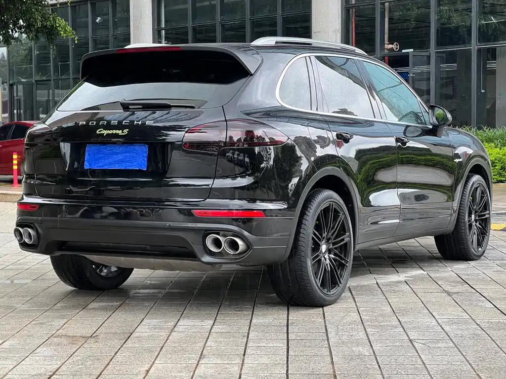 Porsche Cayenne Hybrid 2016 — фото 4