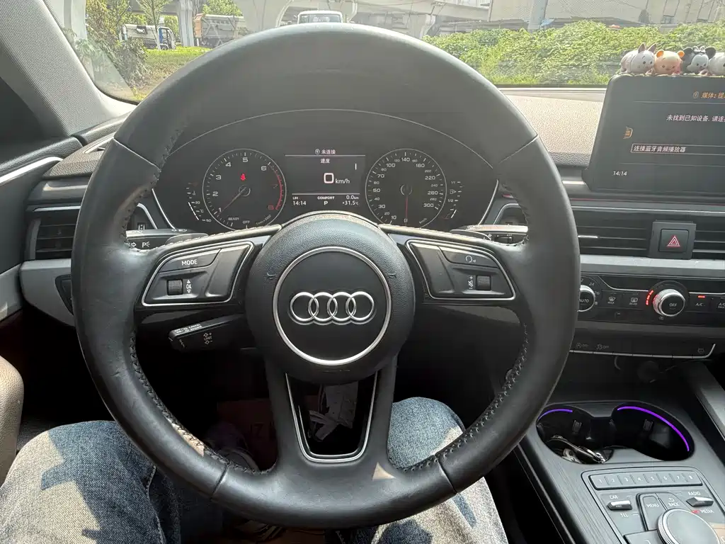 Audi A4L 2017 — фото 11