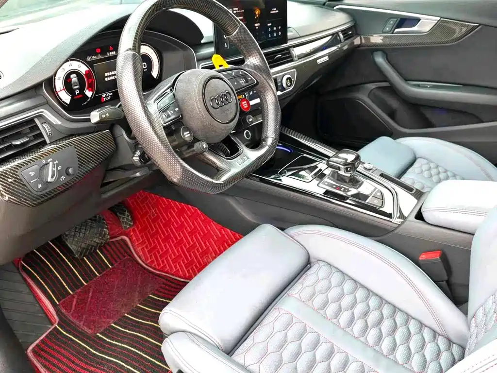Audi A4L 2021