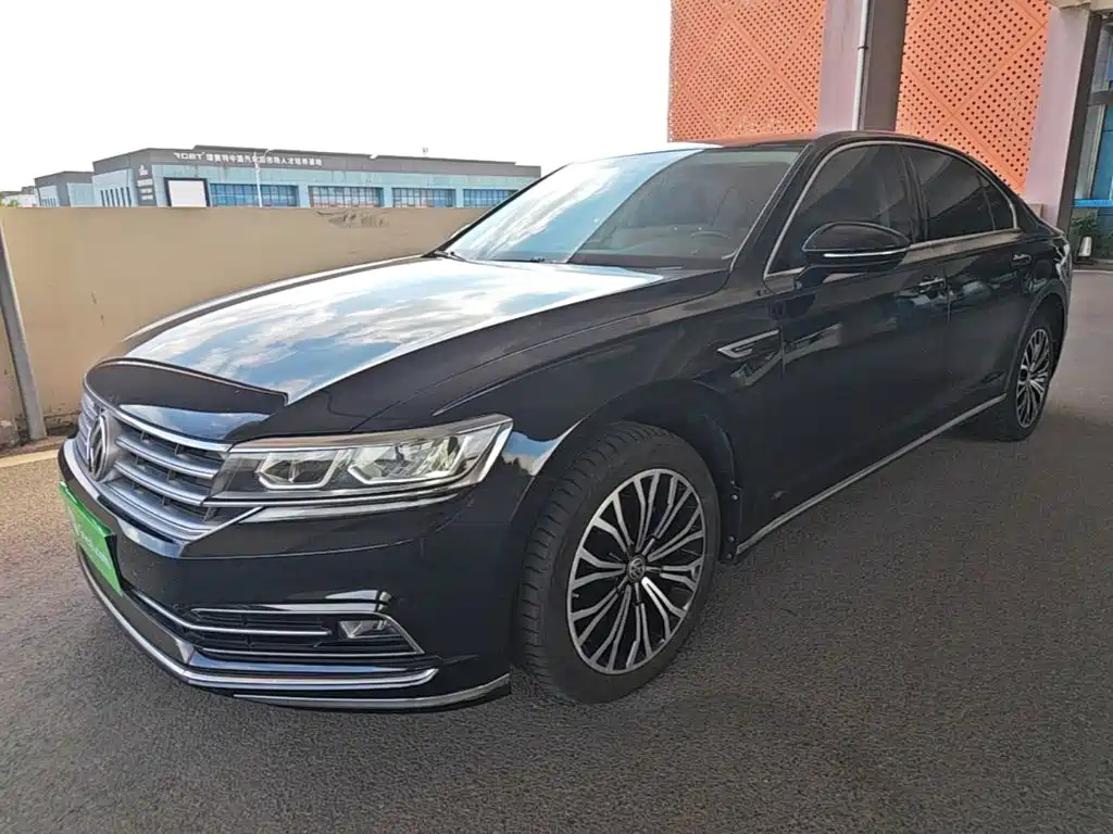 Volkswagen Phideon 2018 — фото 1