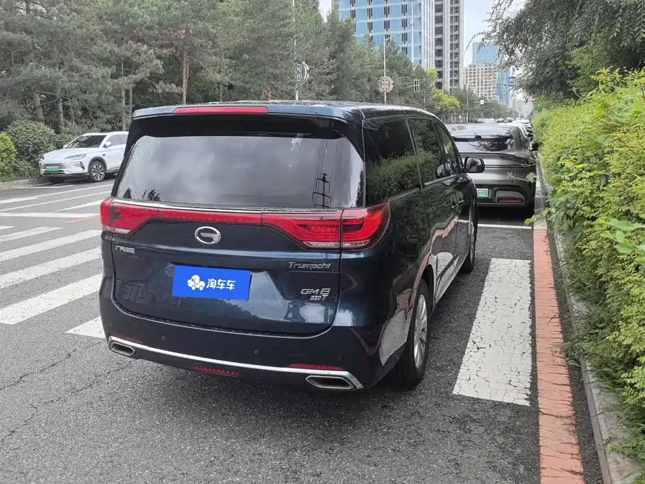 GAC Trumpchi M8 2018 — фото 3