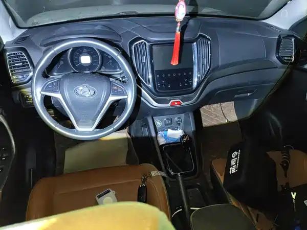 Changan Auchan CX70 2016