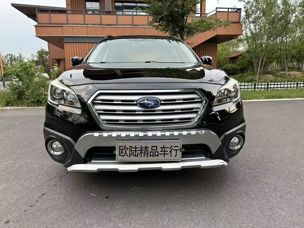 Subaru Outback 2017 — фото 1