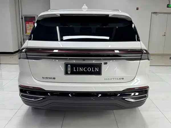 Lincoln Nautilus 2025