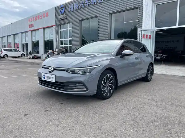 Volkswagen Golf 2021