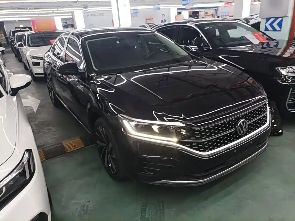 Volkswagen Passat 2022