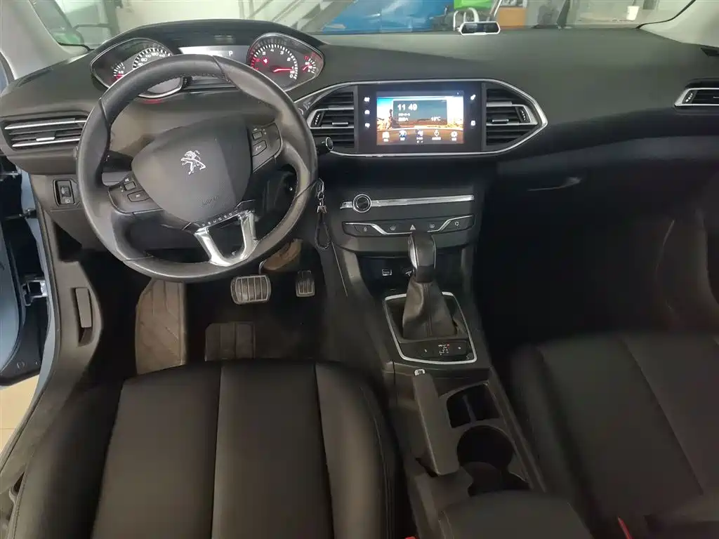 Peugeot 308S 2015 — фото 10