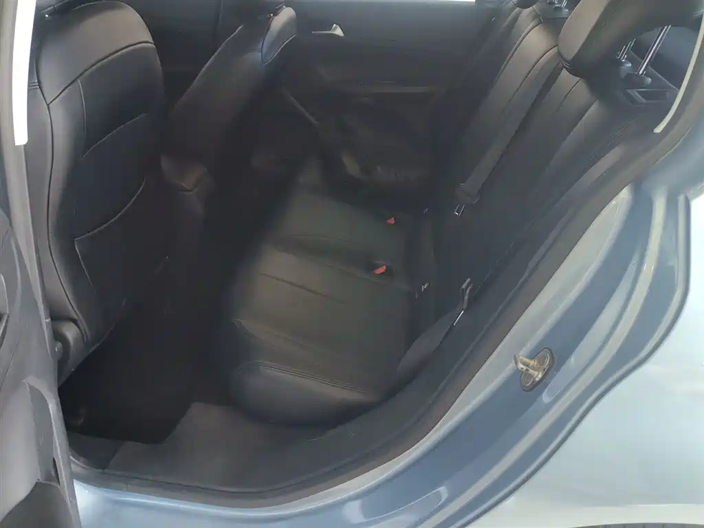 Peugeot 308S 2015 — фото 17