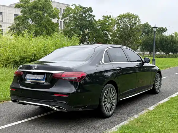 Mercedes-Benz E-Class 2021