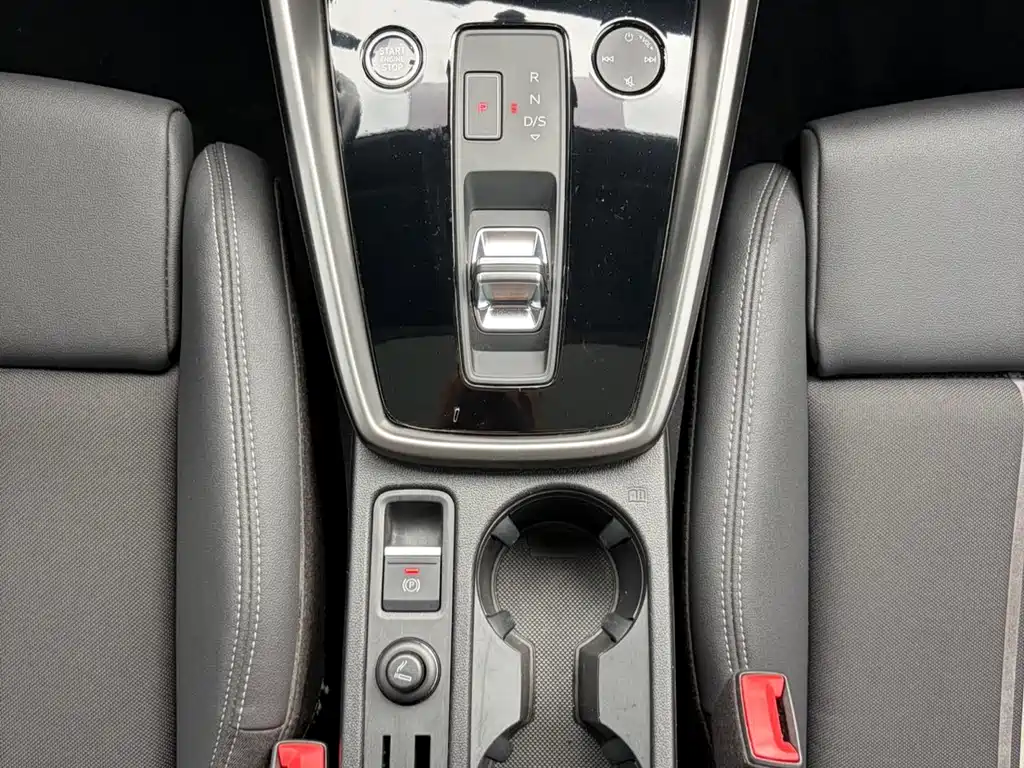 Audi A3 2023 — фото 13