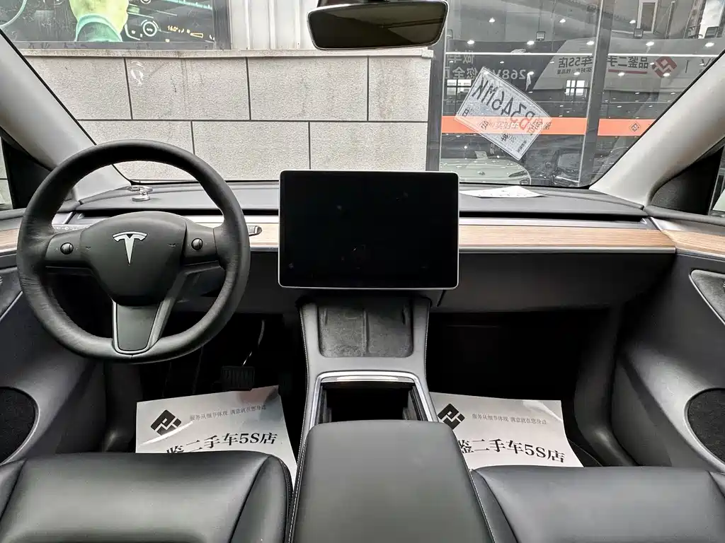 Tesla Model Y 2022 — фото 7