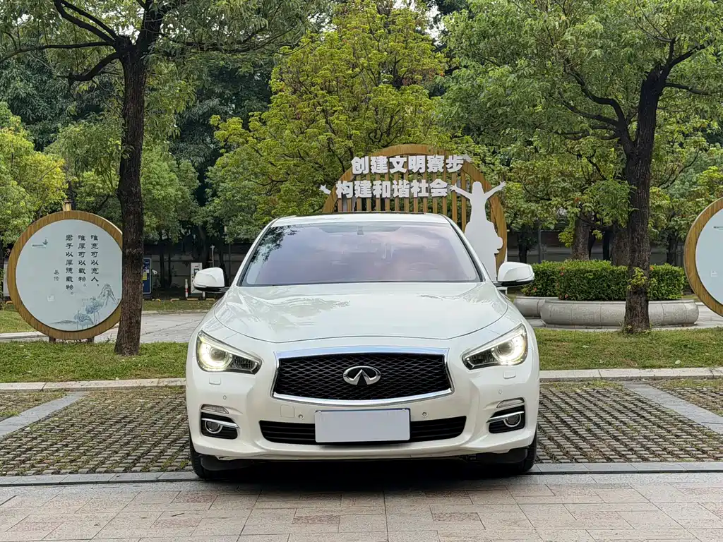 Infiniti Q50L 2017 — фото 2