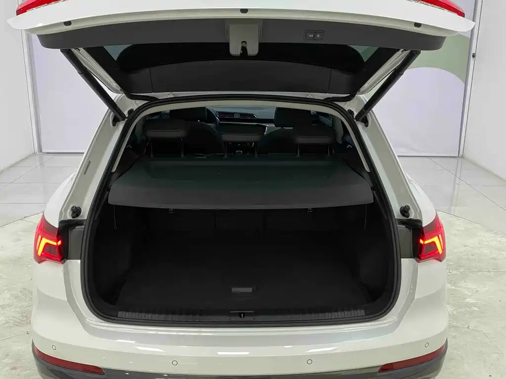 Audi Q3 2022 — фото 15