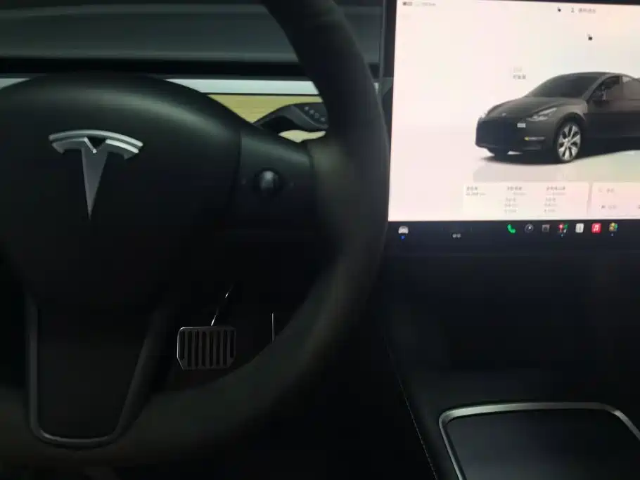 Tesla Model Y 2023 — фото 12