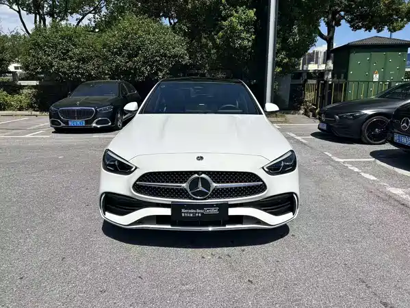 Mercedes-Benz C-Class 2025